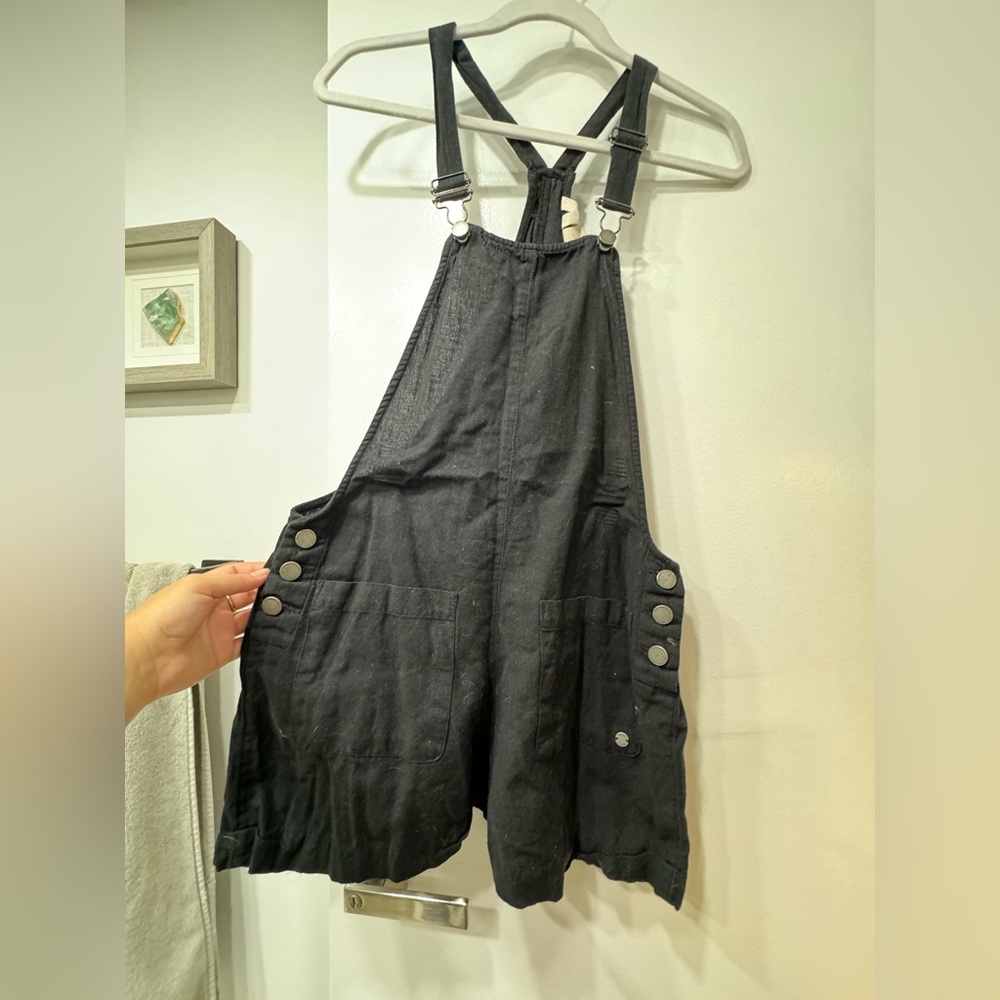 Roxy Romper - Black - Size Medium - Gently Used
